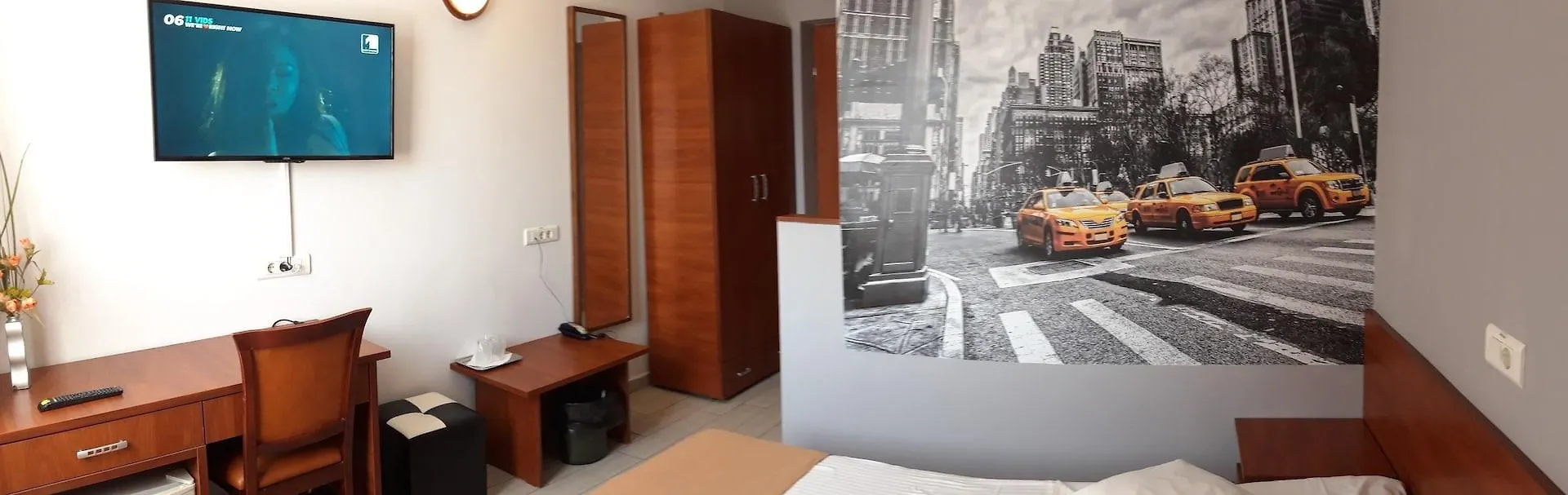 **  City Hotel Bucharest Romania
