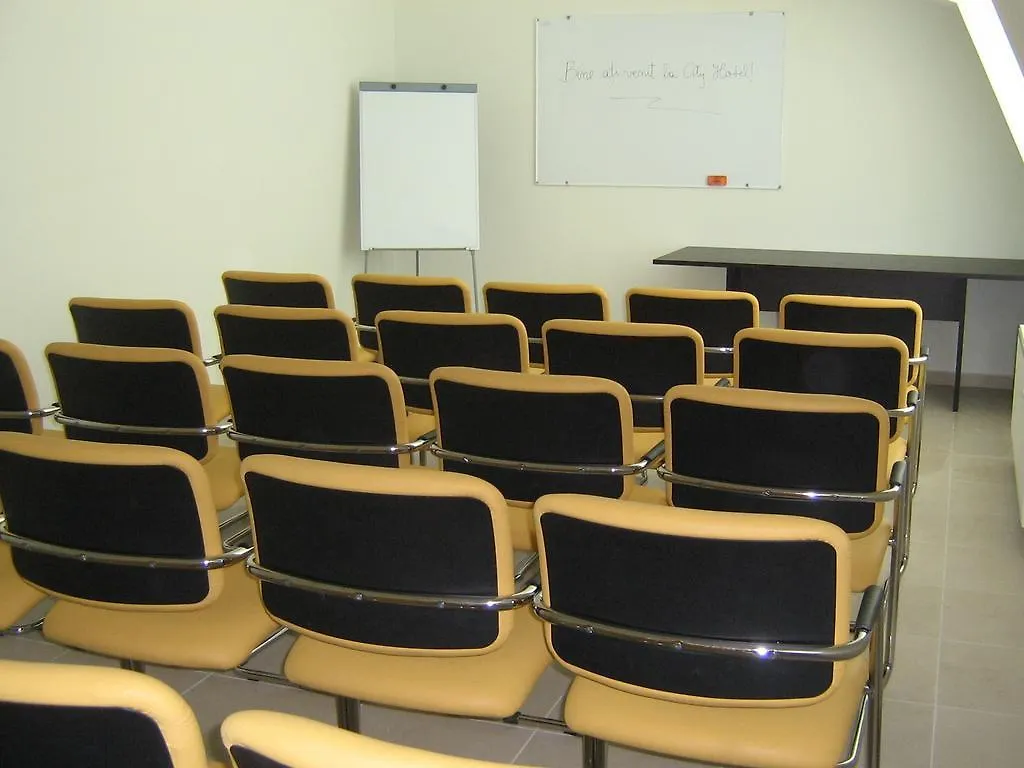 **  City Hotel Boekarest Roemenië